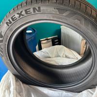 Gomme 245 45 18