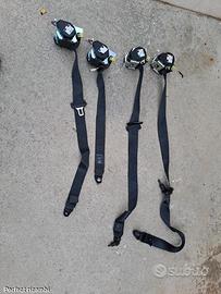 Cinture di sicurezza per auto