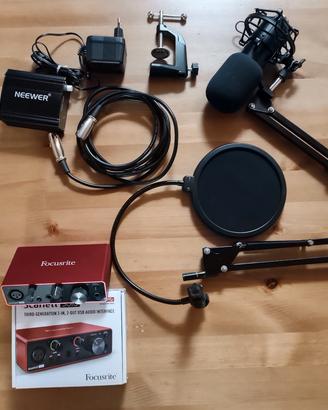Microfono  e scheda audio Focusrite Scarlet Solo