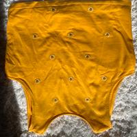 Top Canotta Gialla con Margherite