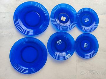 set 6 piatti azzurri trasparenti NUOVI