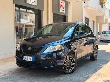 Lancia Ypsilon 1.0 FireFly 5 porte S&S Hybrid Mary