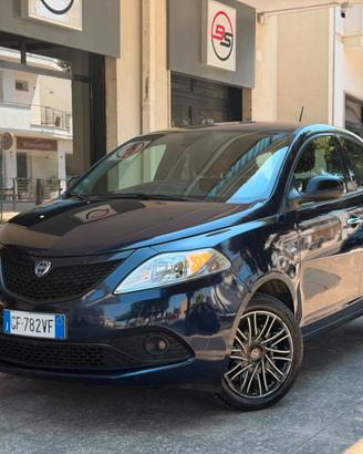 Lancia Ypsilon 1.0 FireFly 5 porte S&S Hybrid Mary