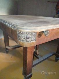 Tavolo antico