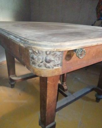 Tavolo antico