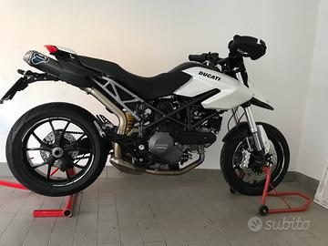Ducati Hypermotard 796