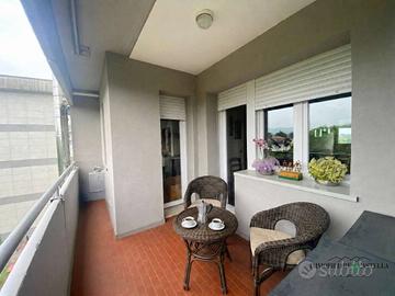 Appartamento di 115 m² con 4 locali e box auto a Q