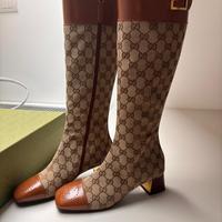 Stivali Gucci al ginocchio in GG canvas