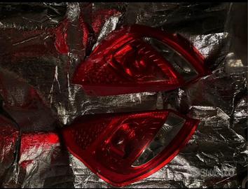 Fari posteriori ford fiesta 2011