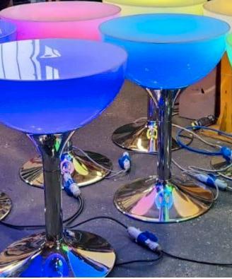 TAVOLI CON LUCE RGB