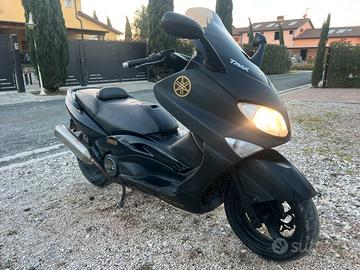 YAMAHA T Max 500