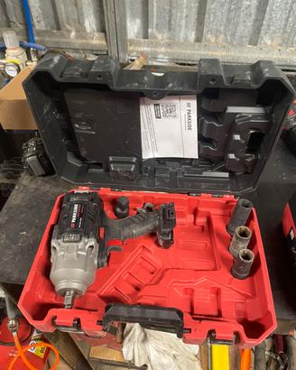 Avvitatore ad impulsi