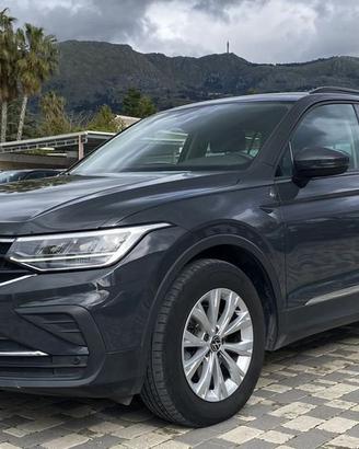 Volkswagen Tiguan Life 2.0 TDI 150CV DSG