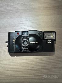 Olympus XA 2 + flash A11 in condizioni eccellenti