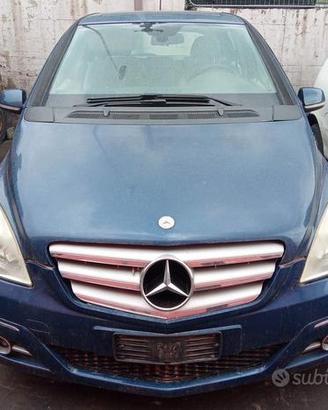Ricambi Mercedes Classe B T245 2009 200CDI 640941