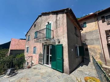 CASA INDIPENDENTE A VALBREVENNA