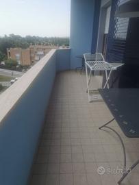 Porto Recanati sul mare. in centro. al Conero