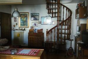 Appart. 4 camere,5 locali,2 bagni, con mansarda