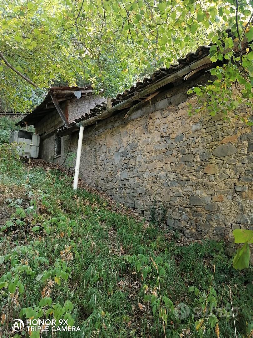 Cascina da ristrutturare - Vista 2