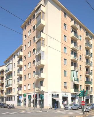 2 LOCALI A TORINO