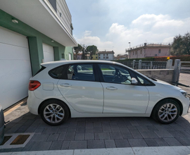 Bmw 225 xe