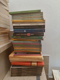 libri vari a centinaia