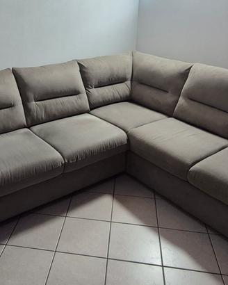 Divano letto con chaise longue