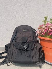 Zaino Lowepro per macchina fotografica