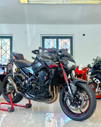 KAWASAKI Z 900 ACCESSORIATA FINANZIABILE
