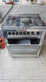 CUCINA IN BUONO STATO