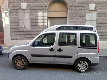 Fiat Doblò 1.9 MJT 120cv per  trasporto disabile