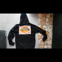 felpa nera 
Propaganda 