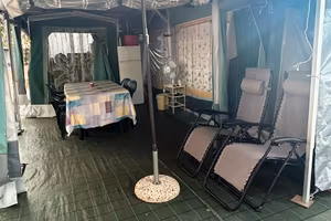 Roulotte completa di veranda, gazebo e cucinotto