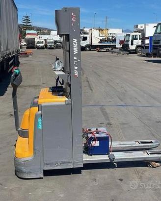 Carrello elevatore Jungheinrich 214z