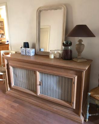 Mobile credenza