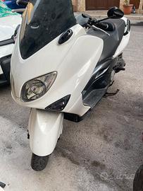 T Max