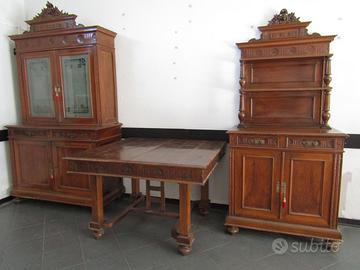 DUE CREDENZE E TAVOLO IN LEGNO EPOCA INIZI 900