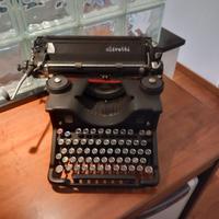 Macchina da scrivere olivetti m40