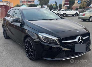 MERCEDES-BENZ CLASSE A 180 D PREMIUM