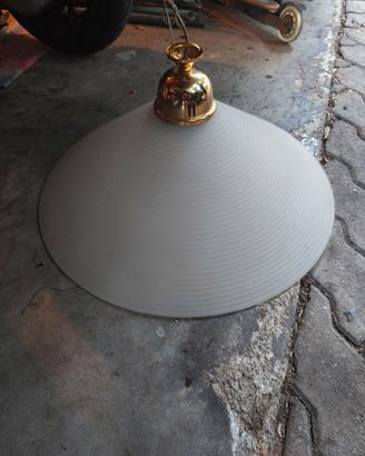 Lampadario in vetro bianco
