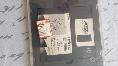 FLOPPY  ROLAND E 96 DEMO & STYLE