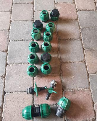 Tappo, raccordo e rubinetto per tubo da 25 mm