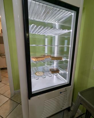 vetrina pasticceria EKO