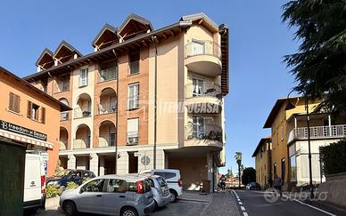 BILOCALE LESMO CENTRO