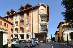 BILOCALE LESMO CENTRO