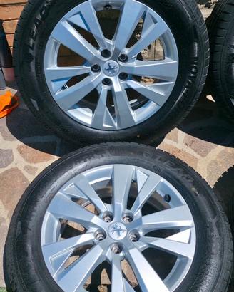 Gomme auto