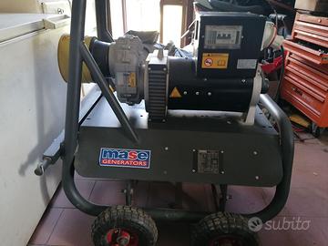 Generatore di corrente a gardano