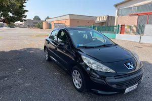 Peugeot 207 benzina manuale
