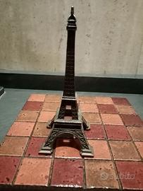 TORRE EIFFEL