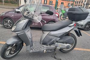 aprilia sport city 200